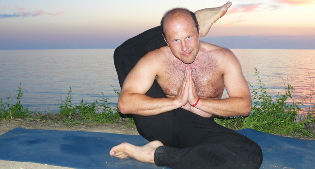 Eka Pada Shirshasana