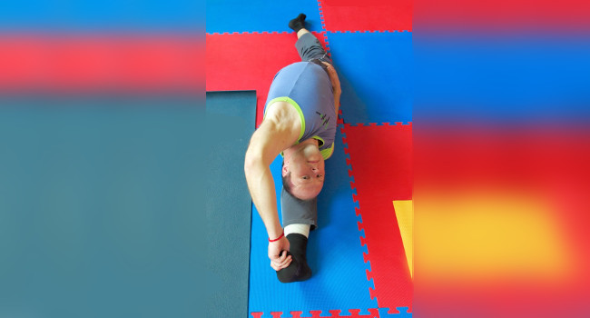 Hanumanasana
